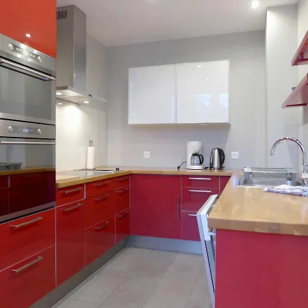 Elegance By Interhome Apartman *